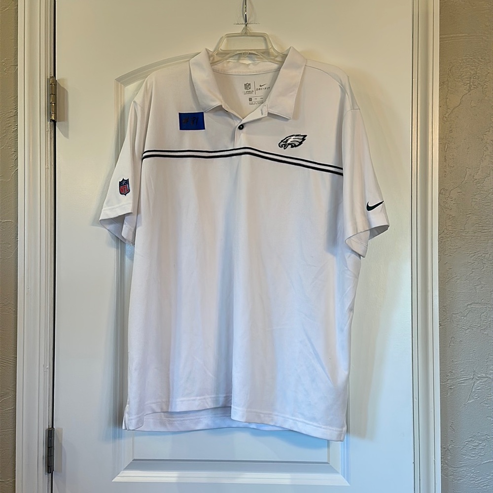 NFL nike. Philadelphia eagles golf shirt
